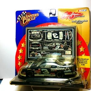 Dale Earnhardt 2001 Oreo Design #3 Sam Bass Collection 1:43 Scale